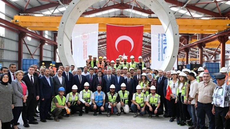  Sanayinin Kalbine 28,5 Km Dev Metro Hattı