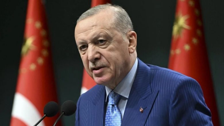  Erdoğan: “Milletin sorunlarından koptular”