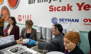 AKKAN: “SOFRAMIZDA GÖNLÜMÜZDE SEYHANLILARA AÇIK”