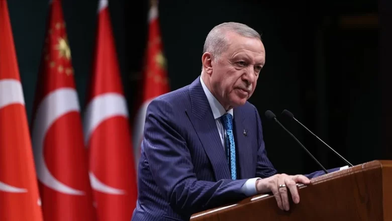  Cumhurbaşkanı Erdoğan’dan Kadir Gecesi için barış ve huzur temennisi